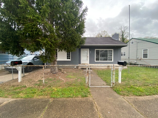 3613 4th Ave