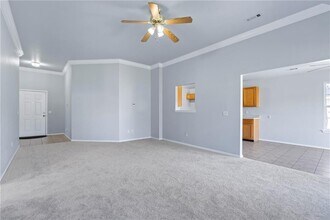 607 Amanda Dr in Siloam Springs, AR - Foto de edificio - Building Photo