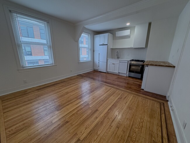 property at 1223 N Franklin St