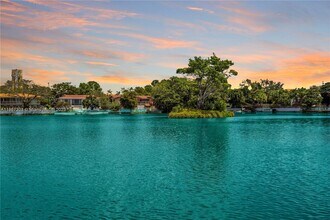 425 NE 103rd St in Miami Shores, FL - Building Photo - Building Photo