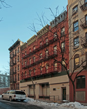 516 W 50th St in New York, NY - Building Photo - Building Photo