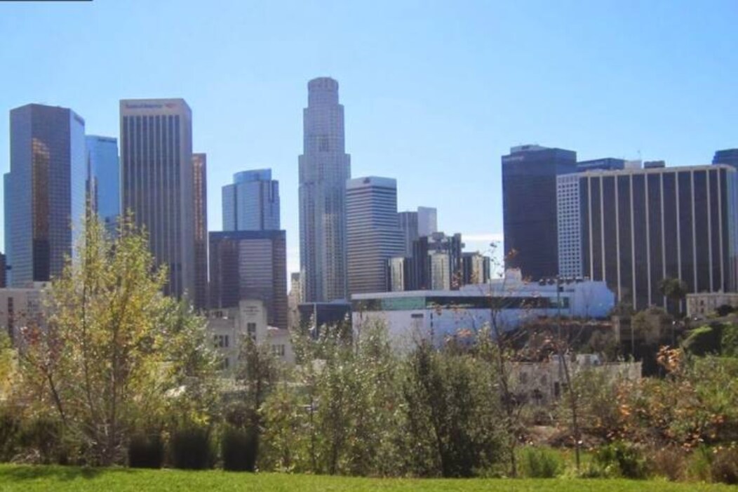 129 N Toluca St in Los Angeles, CA - Building Photo