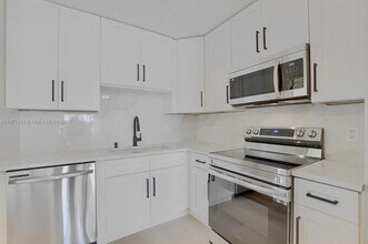 2650 Greenwood Terrace in Boca Raton, FL - Building Photo - Building Photo
