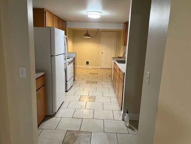 9736 SE 33rd Ave in Milwaukie, OR - Building Photo - Building Photo