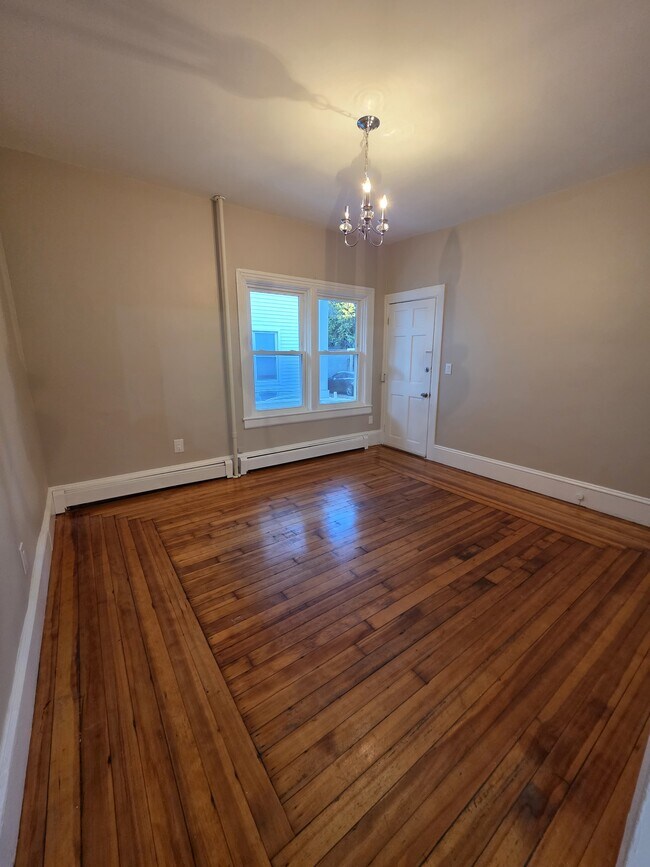 2 Louisbourg Pl in Providence, RI - Building Photo - Building Photo