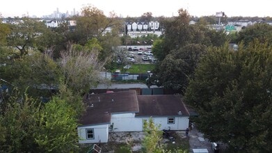 1019 E 32nd St in Houston, TX - Building Photo - Building Photo