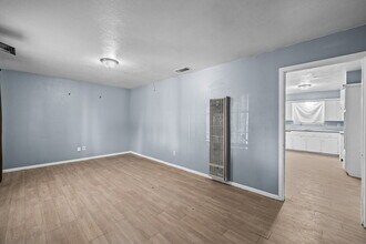 3409 E 17th St in Lubbock, TX - Foto de edificio - Building Photo