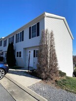 2450 Millwood Loop in Harrisonburg, VA - Building Photo