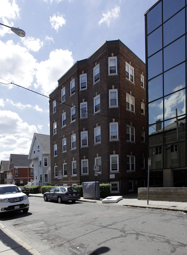 Porter Road Apartents in Cambridge, MA - Foto de edificio - Building Photo