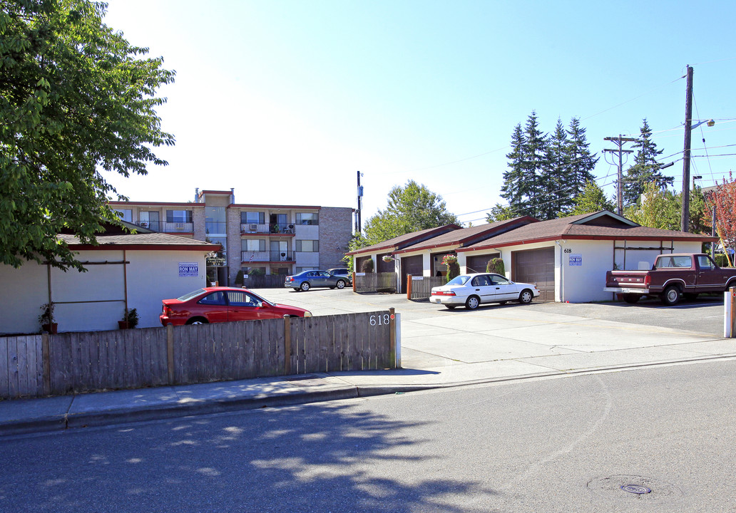 BEVERLY HEIGHTS in Everett, WA - Foto de edificio