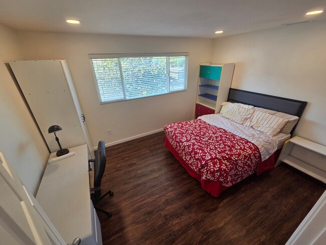 4319 Corral Canyon Rd, Unit A