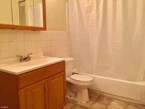 66 Mayflower Ave, Unit 3 in Middleboro, MA - Building Photo - Building Photo