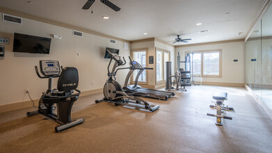 Hamilton Crossing Senior Living 55+ in Waller, TX - Building Photo - Interior Photo