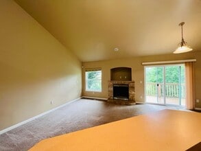 11720 SE 208th St in Kent, WA - Building Photo - Building Photo
