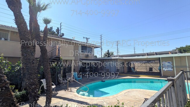 414 N Clark St in Orange, CA - Building Photo - Building Photo