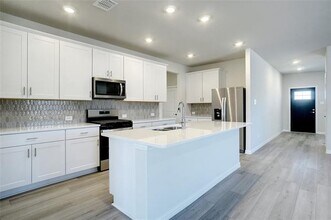 1008 Eagle Run Ln in Lavon, TX - Building Photo - Building Photo