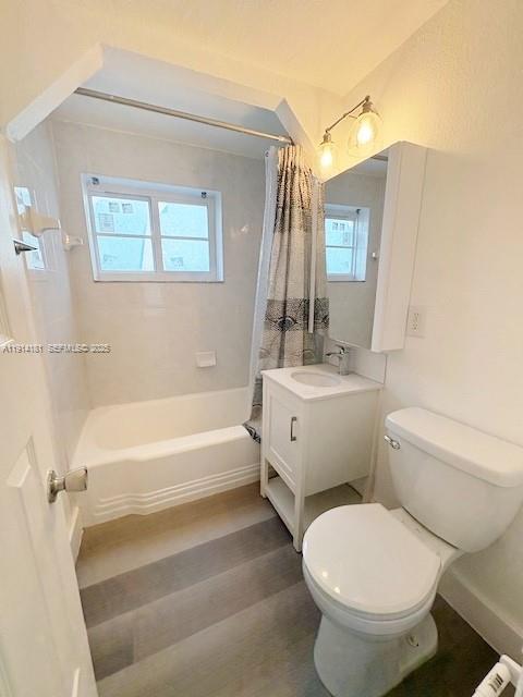 7445 Harding Ave in Miami Beach, FL - Building Photo - Building Photo