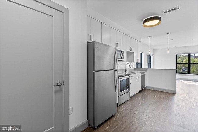 property at 303 McMechen St