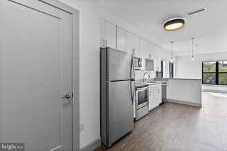 303 McMechen St in Baltimore, MD - Building Photo - Building Photo