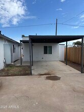 2618 E Sandra Terrace in Phoenix, AZ - Building Photo - Building Photo