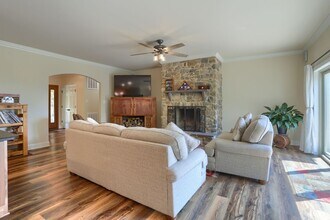 11409 Weatherstone Dr in Waynesboro, PA - Building Photo - Building Photo