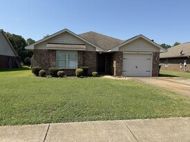 246 Fields Pond Dr in Madison, AL - Building Photo