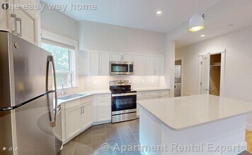 56 John F. Kennedy St in Cambridge, MA - Foto de edificio - Building Photo