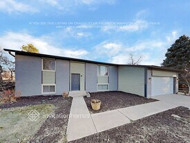 2936 S Mobile Way in Aurora, CO - Building Photo