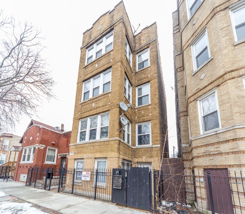 1127 N Christiana Ave-Unit -2 in Chicago, IL - Foto de edificio