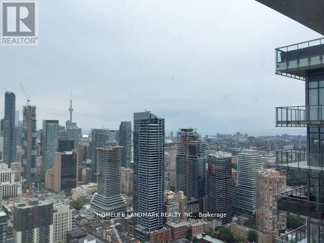 45-5245 Charles St E in Toronto, ON - Building Photo