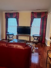 4203 New Town Ave in Williamsburg, VA - Foto de edificio - Building Photo