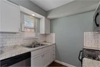 214 SE Wingate St in Lee's Summit, MO - Building Photo - Building Photo