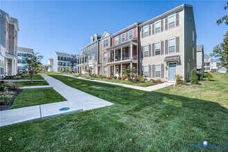 13832 Randolph Pond Ln in Midlothian, VA - Building Photo - Building Photo