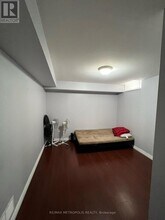 5884 Chorley Pl in Mississauga, ON - Building Photo - Building Photo