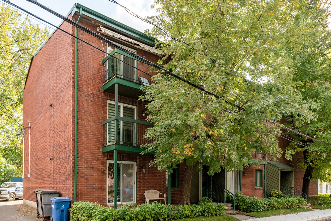 297 De L'espinay Rue in Québec, QC - Building Photo