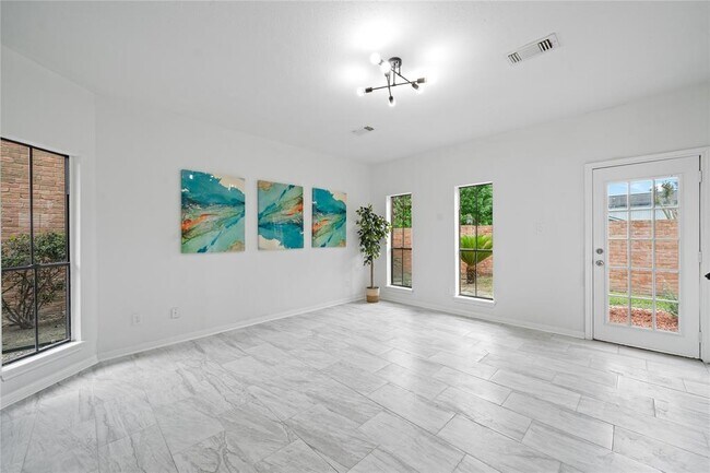 4731 N Cashel Cir in Houston, TX - Building Photo - Building Photo