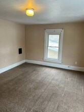 1140 Meadow Ave in Alliance, OH - Building Photo - Building Photo