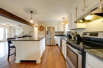39 Fort Hill Rd in Oxford, MA - Building Photo - Building Photo