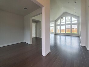 1320 Cartona Rd in Rockwall, TX - Foto de edificio - Building Photo