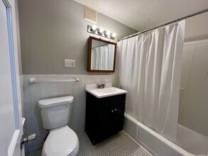 800 Governors Dr in Winthrop, MA - Building Photo - Building Photo