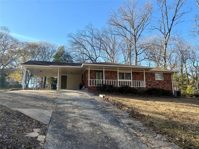 1648 Hammond Woods Cir SW in Marietta, GA - Building Photo - Building Photo