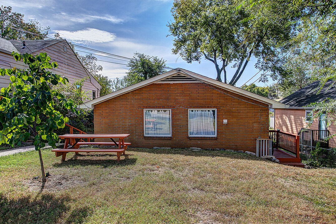 1017 Wade Ave, Unit C in Nashville, TN - Foto de edificio