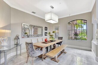 10400 Trianon Pl in Wellington, FL - Building Photo - Building Photo