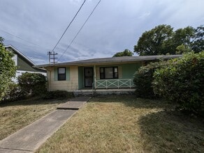 210 Columbian Ave in Mt Pleasant, TN - Building Photo - Building Photo