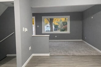 69 E Lowell Ave in Akron, OH - Building Photo - Building Photo