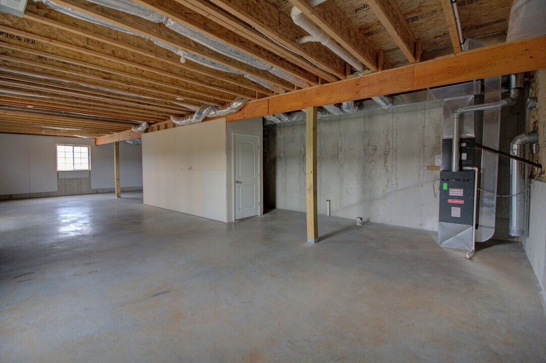 3747 Bear Creek Ave in Springfield, MO - Building Photo