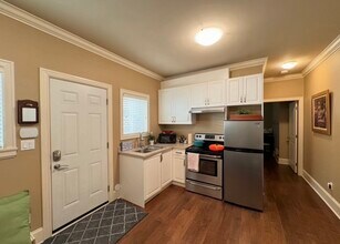 8480 Francis Rd in Richmond, BC - Building Photo - Building Photo