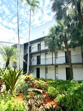 The Palms at Forest Hills in Coral Springs, FL - Building Photo - Building Photo