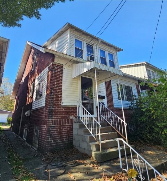 property at 1127 Highland St