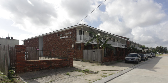 Ante Bellum in Metairie, LA - Foto de edificio - Building Photo